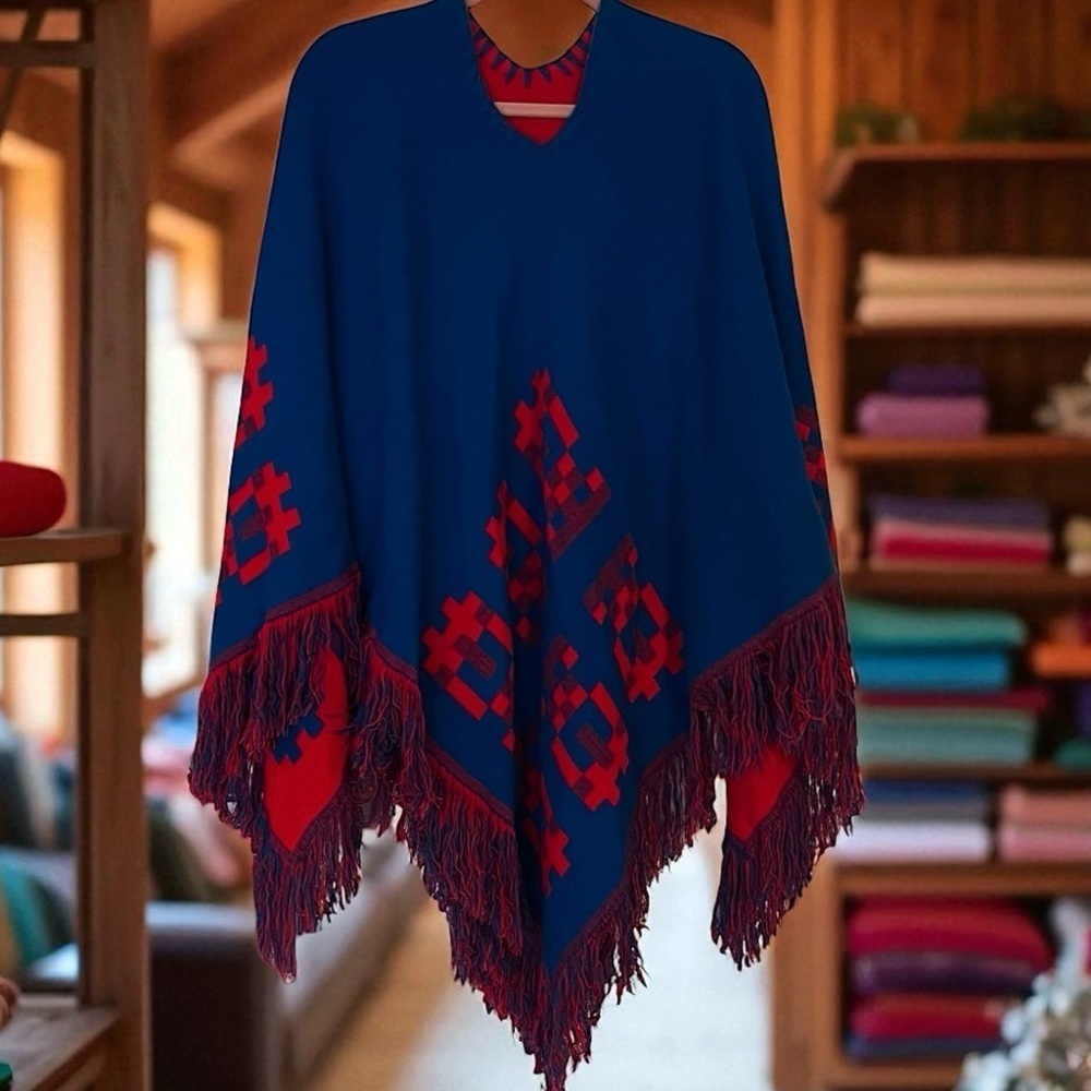 Vintage 70s Poncho Mexican Reversible Fringe Cape Shawl Blue/Red Wool Handmade - Picture 15 of 16